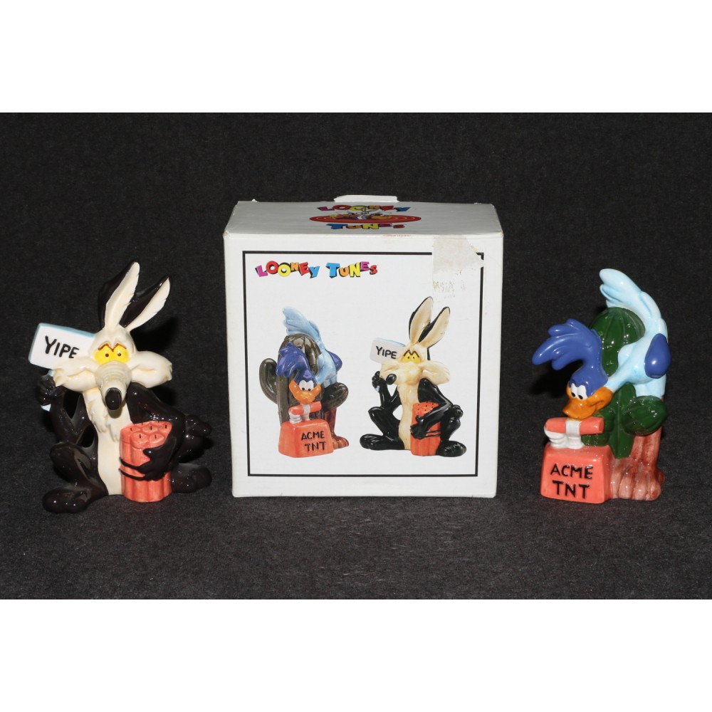 Looney Tunes 1993 Road Runner & Coyote Salt & Pepper Shaker Vintage Kitchen