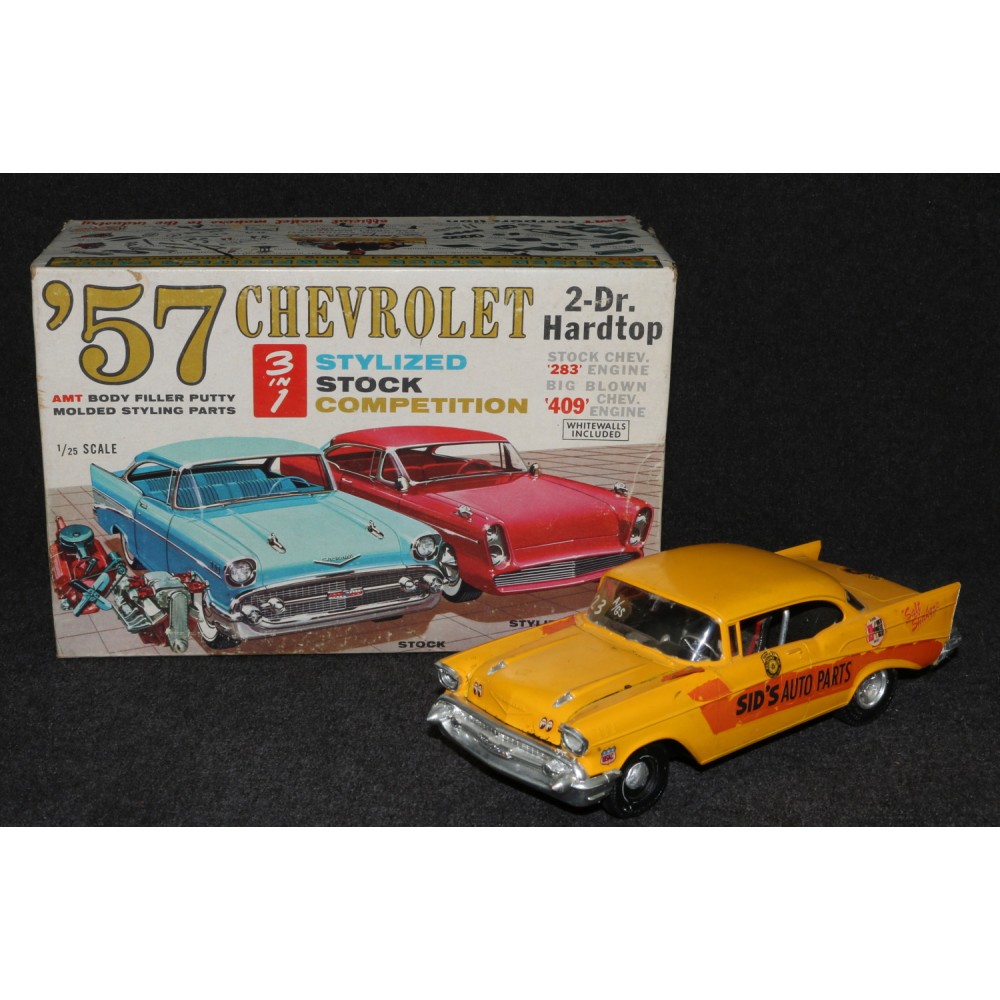 Model Kit 1962 AMT '57 Chevrolet Chevy 2-Dr. Hardtop 3 in 1 Built Original Box