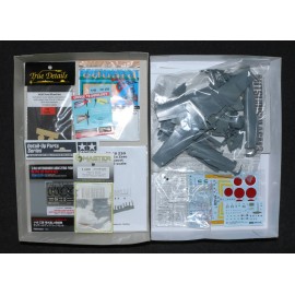 Tamiya Model Airplane Kit Mitsubishi A6M3/3a Zero Fighter Zeke 1/48