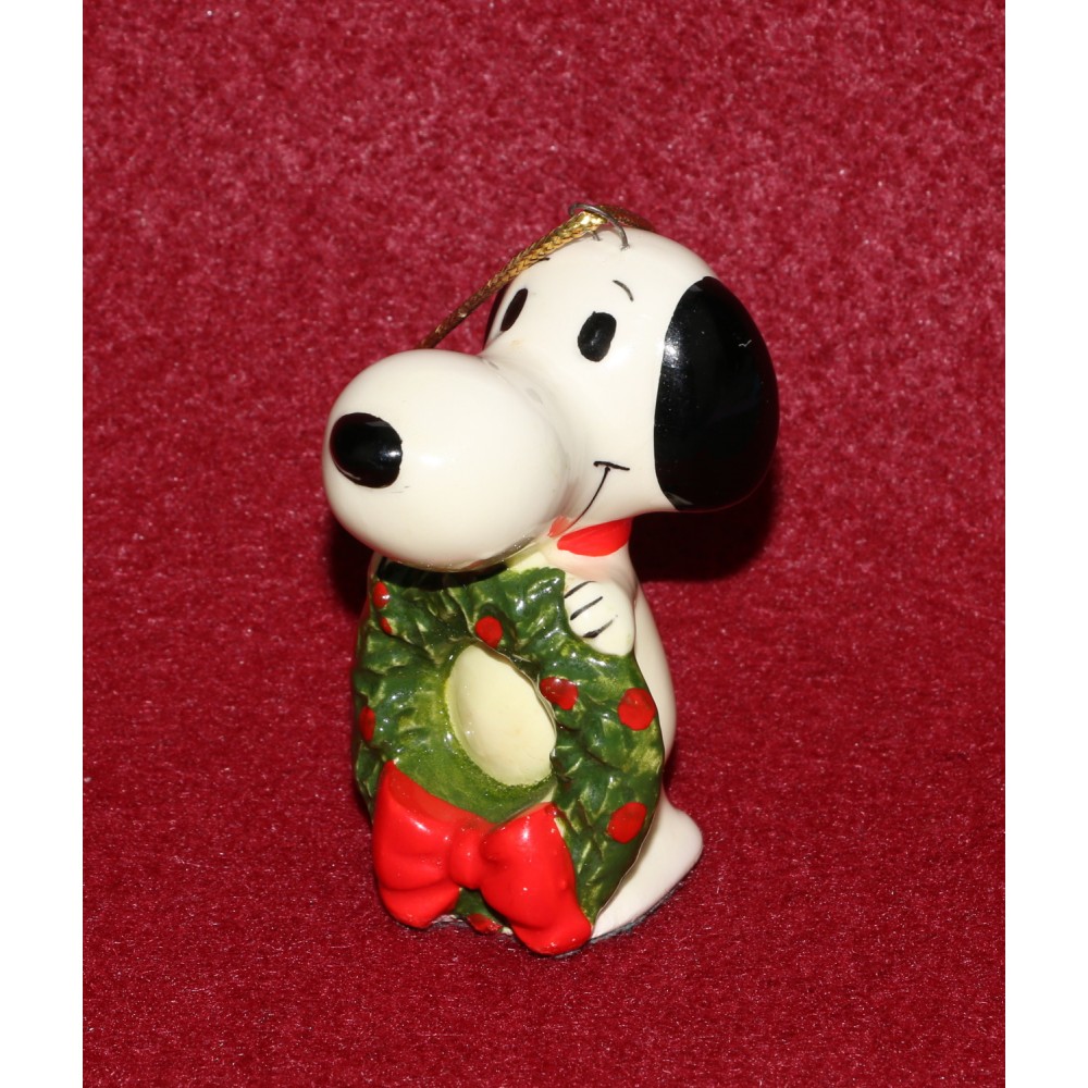 Peanuts Snoopy Determined Ceramic Ornament 1975 Wreath