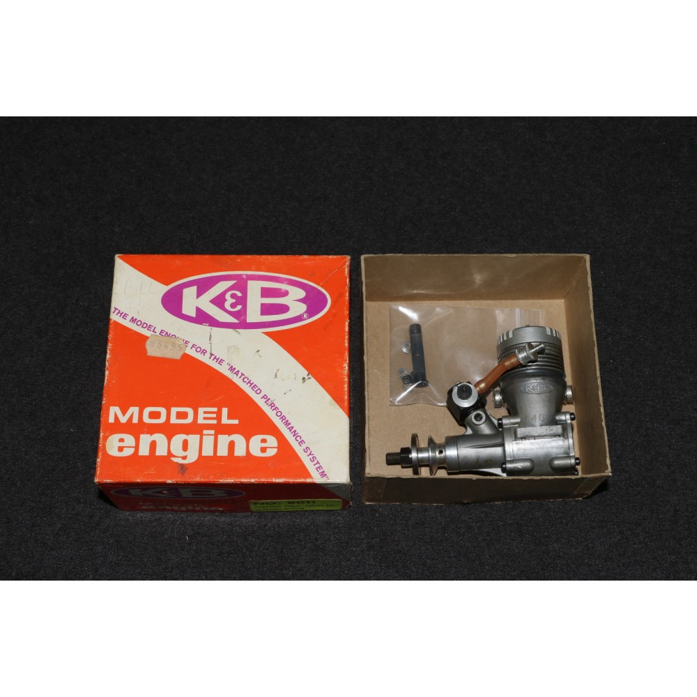 RC Model Airplane Engine K&B Torpedo 40 No. 8011 w Carburetor Boxed