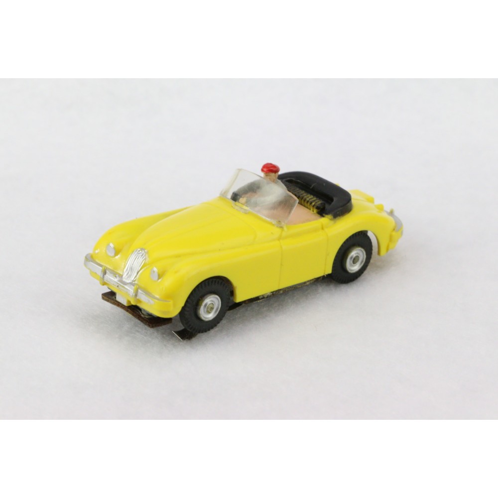 Aurora Vibrator HO Slot Car #1541 Jaguar XK140 Convertible Yellow