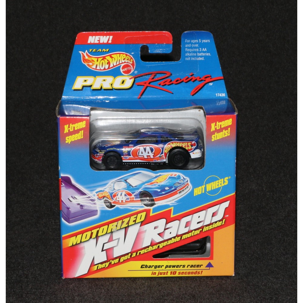 Hot Wheels 1997 V-R #44 Nascar Pro Racing #17436 MIB